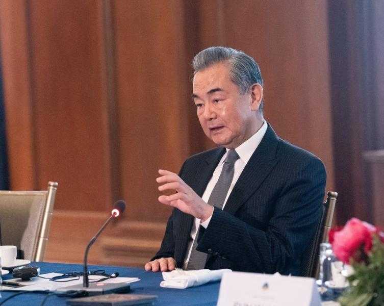عاجل.. لتنفيذ حل الدولتين.. وزير الخارجية الصيني يدعو لعقد مؤتمر دولي بشأن غزة