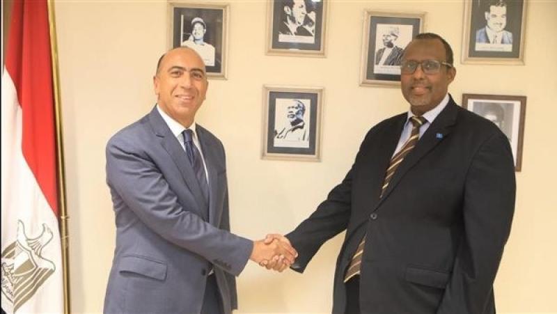 سفير الصومال بالقاهرة يبحث مع مساعد وزير الخارجية سبل تعزيز التعاون المشترك